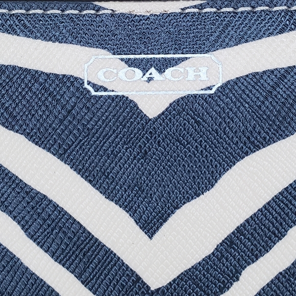 Authentic Coach Wristlet - Picture 3 of 13